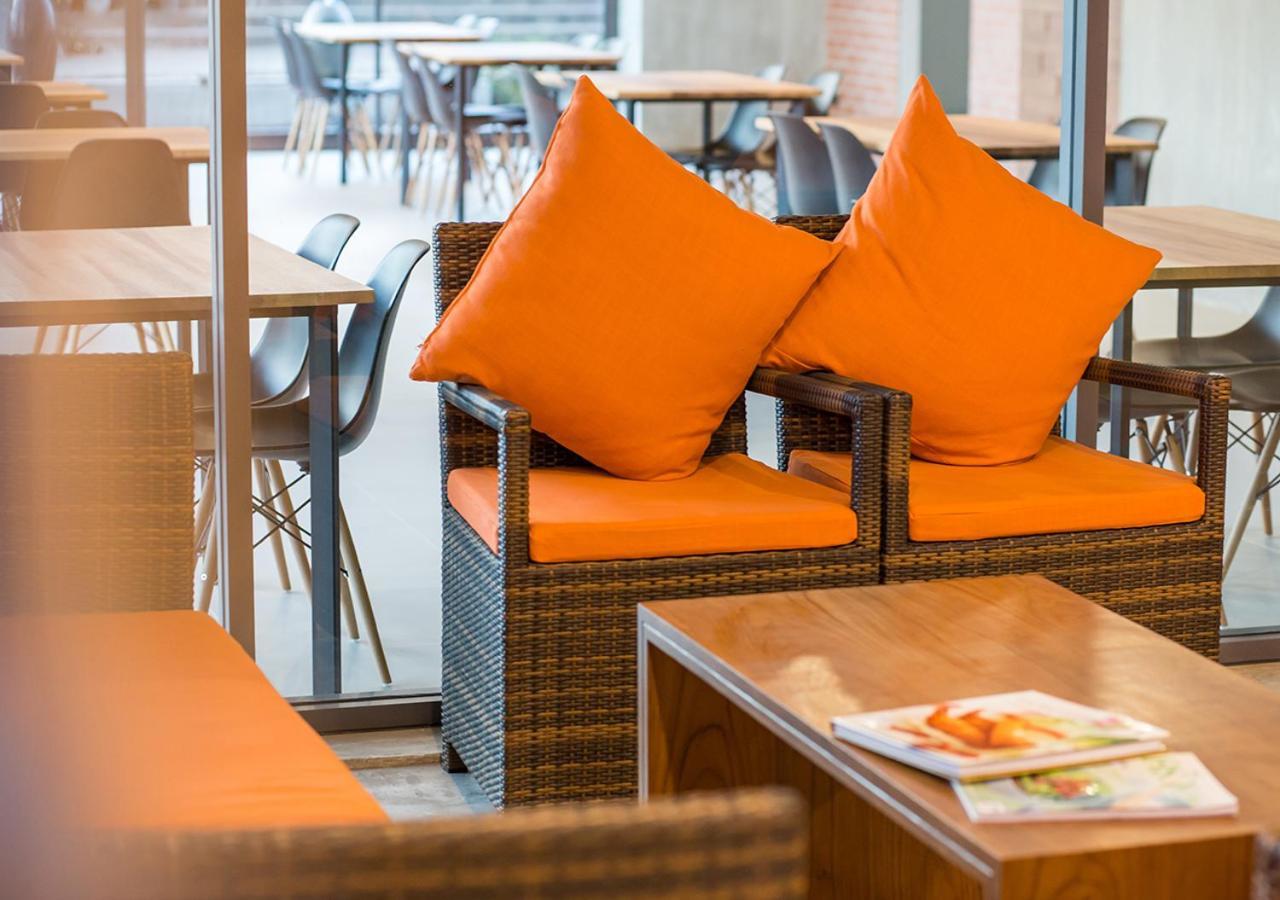 B2 Udon Thani Boutique And Budget Hotel Buitenkant foto