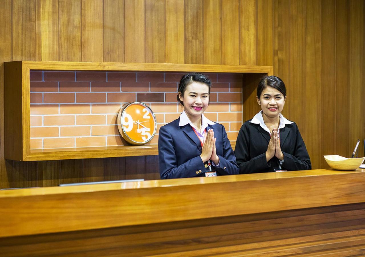 B2 Udon Thani Boutique And Budget Hotel Buitenkant foto